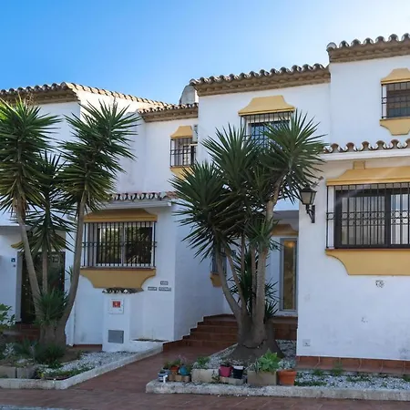 Дом отдыха 3 Bedroom House, 400m To The Beach, Near La Cala De Mijas *